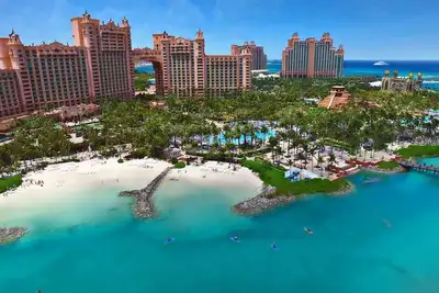 Image de Harborside Resort At The Atlantis wristbands included