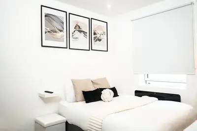 Image de Cozy studio flat\/family and pet friendly!