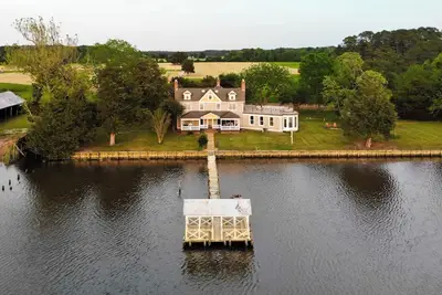 Image de Riverfront Gem w/ Fire Pit in Eden