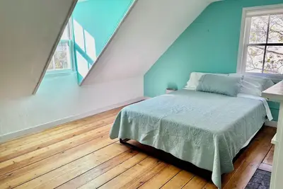 Image de Spacious 6-bedroom house, walk to downtown Ellsworth