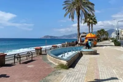 Image de 1+1 apartment in Alanya Mahmutlar 200 meters to the sea