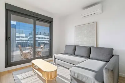 Image de apartamento reformado con garaje y piscina de alquiler temporal