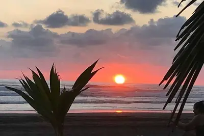 Image de Beach house in condominium with pool and private access to the beach.