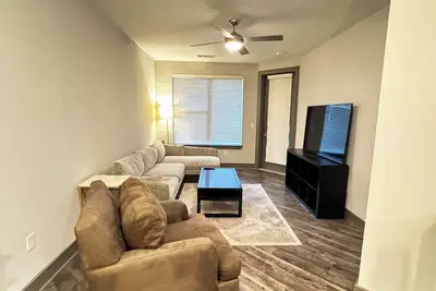 Central\/Cozy Stay Near Dtx Tech Hub!