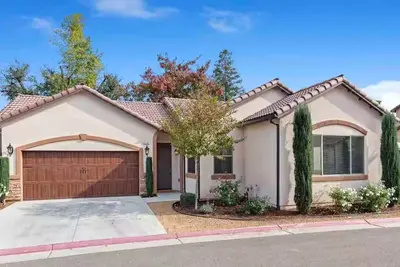 Image de Pristine Luxury Home for Traveling Professionals