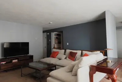 Image de Bright and Peaceful Apt in Midvale - 10 min. to the Wasatch Front