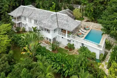 Image de Villa Jamille • Stunningly Designed w/ Pool, Sauna & Beach Access