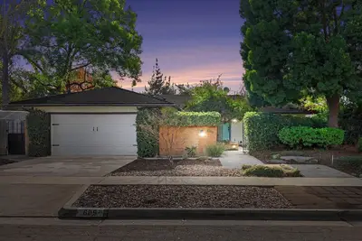 Image de Lush Garden Hideaway - Profesionally Cleaned