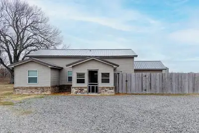 Image de Relax with the whole family as you visit a small town in Arkansas.