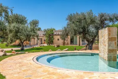 Image de Villa à Francavilla Fontana avec 5 chambres à coucher, 10 couchages
