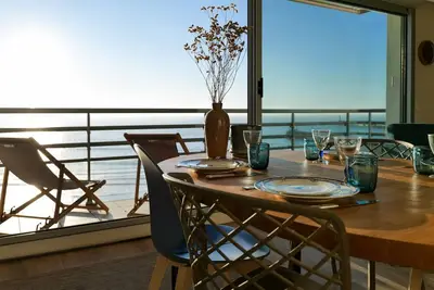 Image de Magnifique appartement vue sur la baie des Sables et chenal