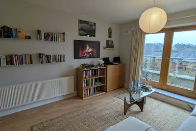 Homely & Spacious 2bd Close to Phoenix Park & City