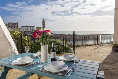 Image de Spacious 3-bedroom cottage in lovely Porthleven with stunning harbour views