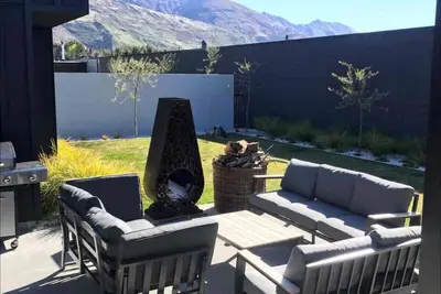 Image de Modern Spacious Stackbrae home