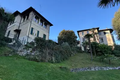Image de Art Nouveau cottage directly on Lake Maggiore