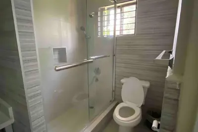 Image de Luxurious 2-Bed Beachfront Suite - Private East Wing - Black River Landing Strip