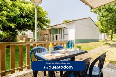 Image de 30 - Le Geai - Village vacances