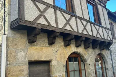 Image de Maison remarquable du Xvi refaite à neuf, \npied à terre idéal pour visiter le Lot