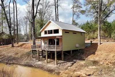 Image de Hidden Oaks Majestic Cabin #3
