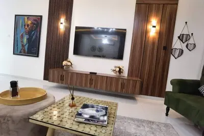 Image de 2 Bedroom Apartment w/Pool, Wifi, City View, Ikoyi. \nQuarterly;Half-Year; Yearly