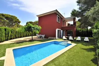 Image de Maison de vacances 'Albeniz' avec piscine privée, Wi-Fi et climatisation