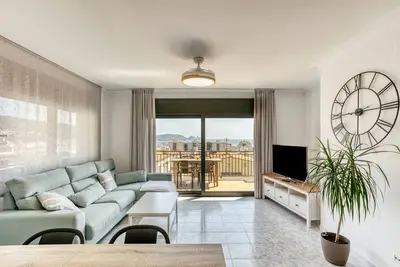 Image de Maison de vacances 'Casa Con Vistas A Las Illes Medes' avec vue sur la mer, Wi-Fi et climatisation