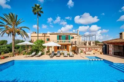 Image de Maison de campagne 'Magdalena - Son Gaya' avec piscine privée, Wi-Fi et climatisation