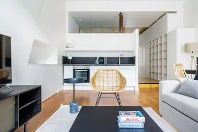 Image de Blueground | Marais, close to Republique