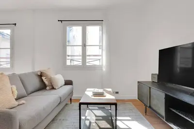 Image de Blueground | Madeleine, elevator & concierge