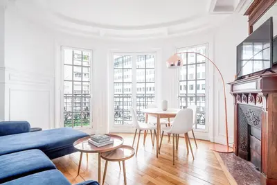 Image de Blueground | Bir Hakeim, nr Eiffel Tower