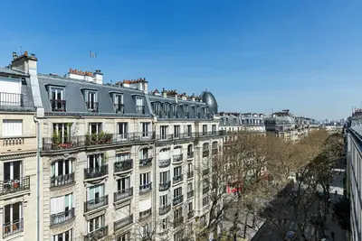 Image de Blueground | Lamarck-Caulaincourt, nr dining