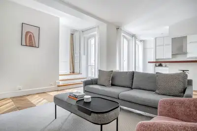 Image de Blueground | Saint Lazare - Trinité, furnished