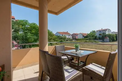 Image de Appartement d'une chambre avec la terrasse et la vue sur le mer Privlaka, Zadar (A-23835-a)
