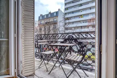 Image de Blueground | Champs de Mars, balcony & elevator