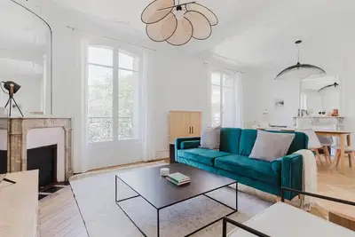 Image de Blueground | Porte Dauphine, fully furnished