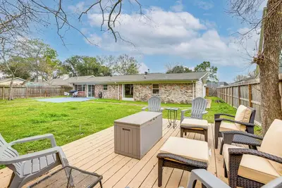 Image de 10 Mi to Dtwn Houston: Dog-Friendly Home w/ Yard!