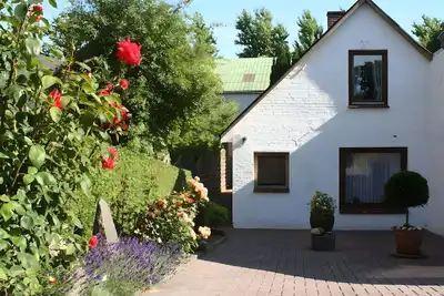 Image de Appartement \"Sorgenfrei\" avec terrasse privée, jardin privé et Wi-Fi