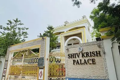 Image de Rates are per rooms for. two person and one kid  with roof top private pool.