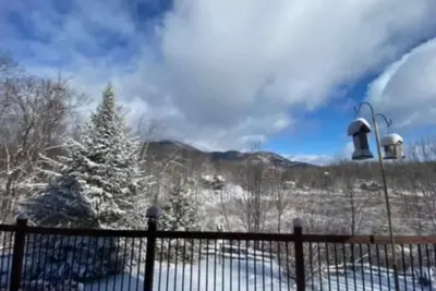 Image de Le chalet aux 2 vues, Estrie/ Canton de l'Est / Lac/montagne