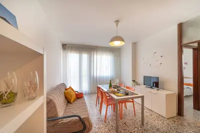 Image de Appartement dans un immeuble en bord de mer