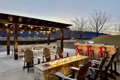Image de Exclusive Retreats Desert Dream Estate 8 Bedrooms Sleeps 25