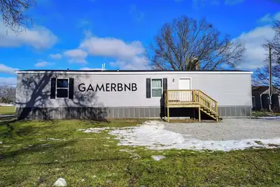 Image de GamerBnB, relive all of video game history in the comfort of a bed & breakfast.
