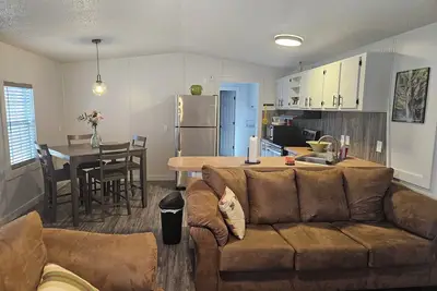 Image de Recent upgrades for a great place to rest your head in Ash Flat