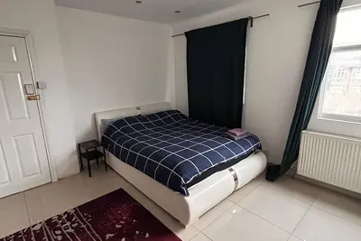 Image de Private Loft- Direct Travel to Central Ldn and Heathrow