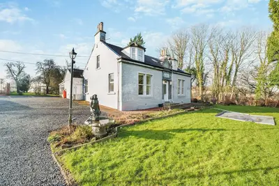 Image de Escape to our luxurious four-bedroom house in secluded Ashgill near Lanark.