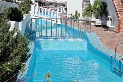 Image de Cozy apartment with pool and terrace a few minutes from the beaches