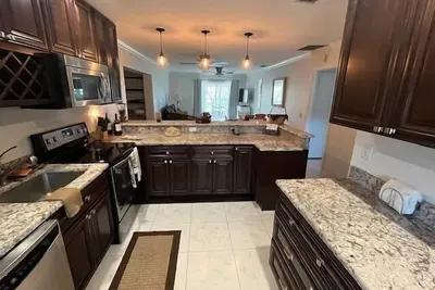 Image de Cypress Lake Manor - 2 Bed 2 Bath Condo