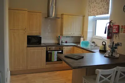 Apartment 4 Self contained 1-bed sleeps 4 Bridlington North side with sea view