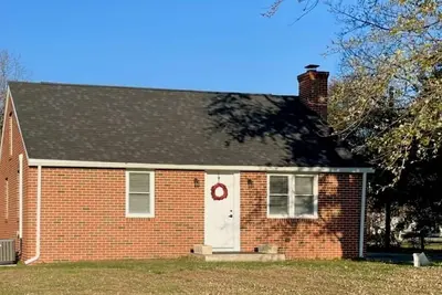 Image de Delaware Turf Bungalow’s Sister!