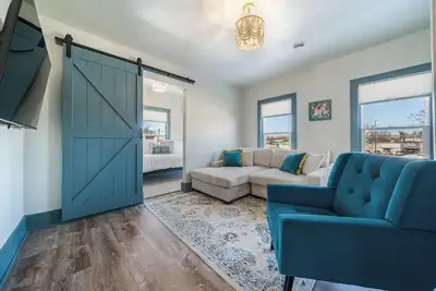 Image de Charming, Furnished Retreat with a Yard—Just Minutes from Downtown Appleton